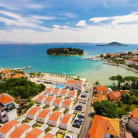 Dalmatia In Preko, Island Ugljan, With Swimmingpool Apartman Preko