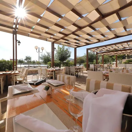 Dalmatia In Preko, Island Ugljan, With Swimmingpool Apartment Preko